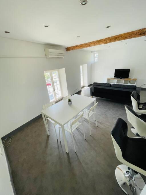 Chez Leo III Apartment โบลแลน ภายนอก รูปภาพ