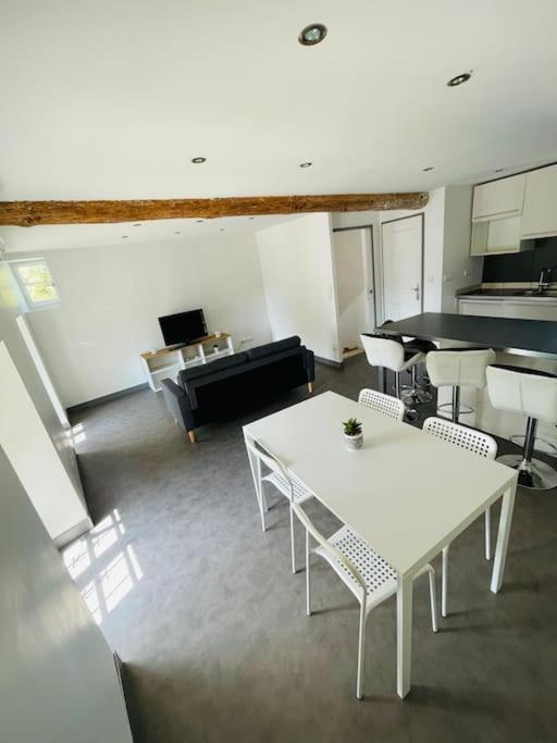 Chez Leo III Apartment โบลแลน ภายนอก รูปภาพ